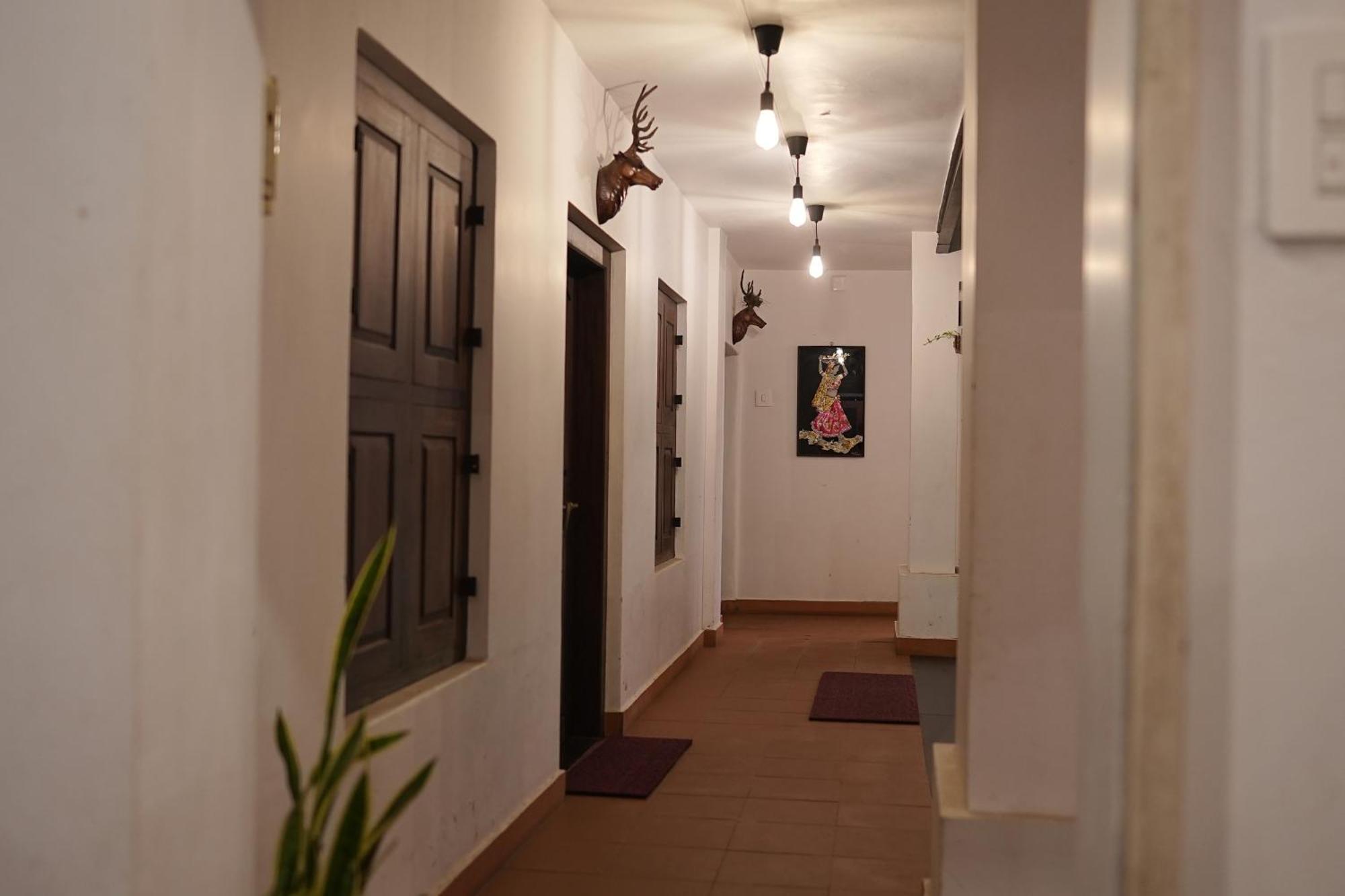 Kayyalas Courtyard Thrissur エクステリア 写真