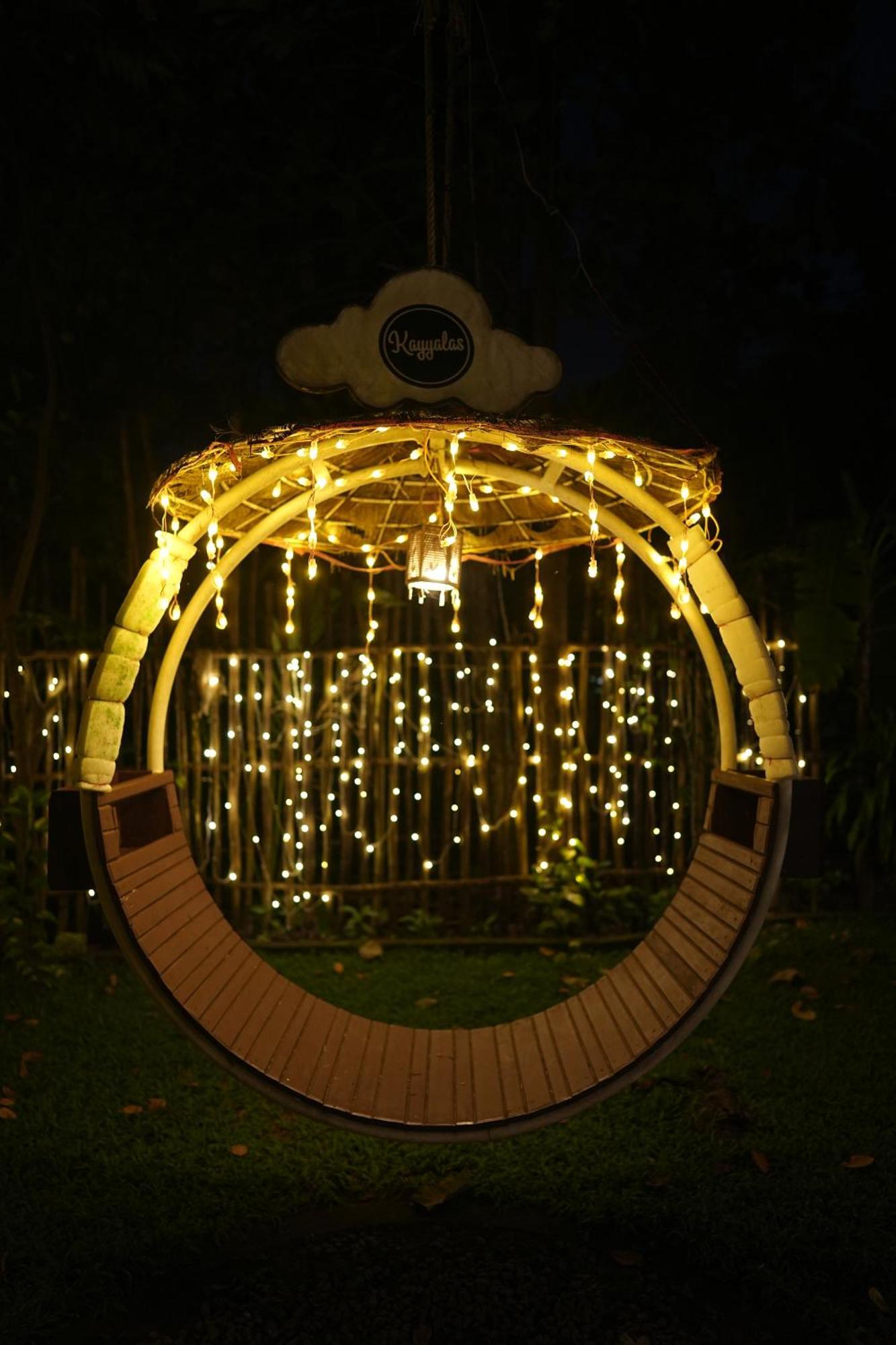 Kayyalas Courtyard Thrissur エクステリア 写真